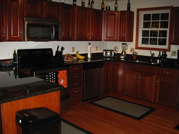 4th image of 226 Cambria Hill Dr