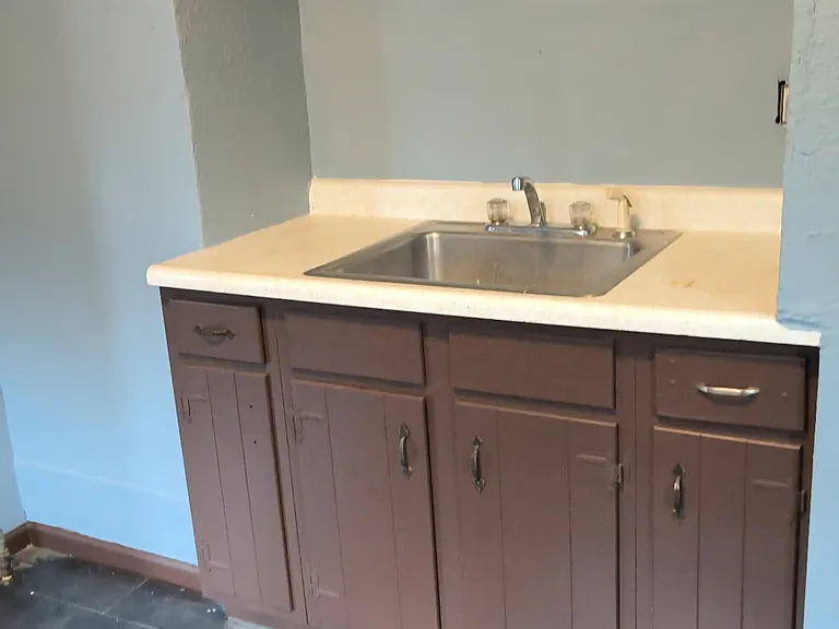 141 Madison St — Photo 14