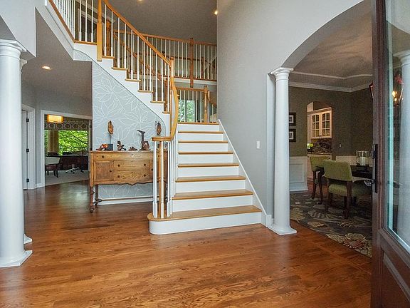4th image of 2608 Deering Bay Dr