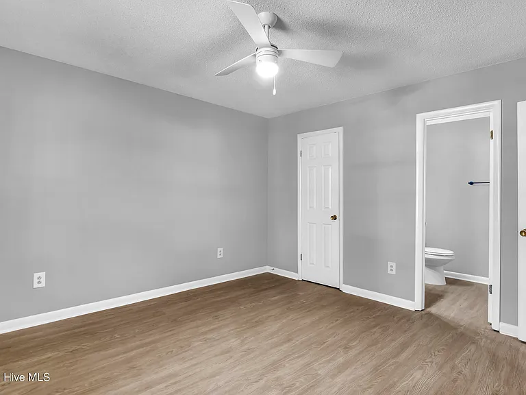 139 Charter Dr — Photo 20