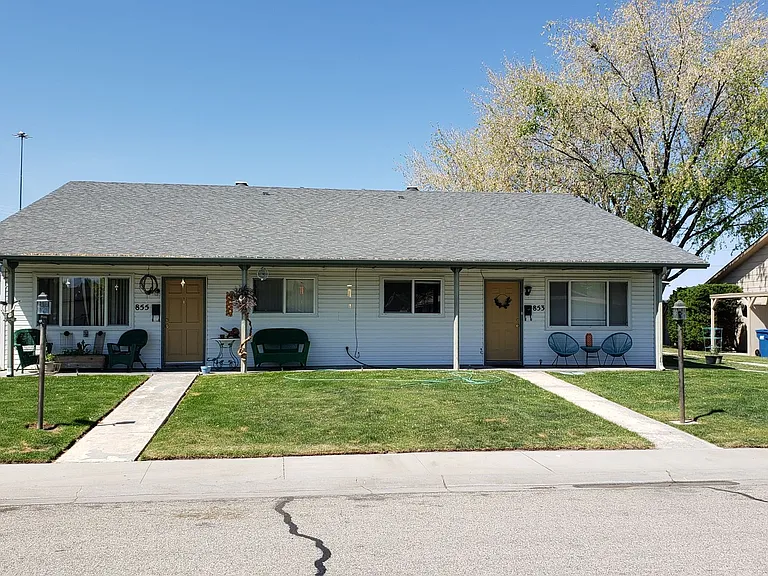 853-859 S White Cloud Dr — Photo 1
