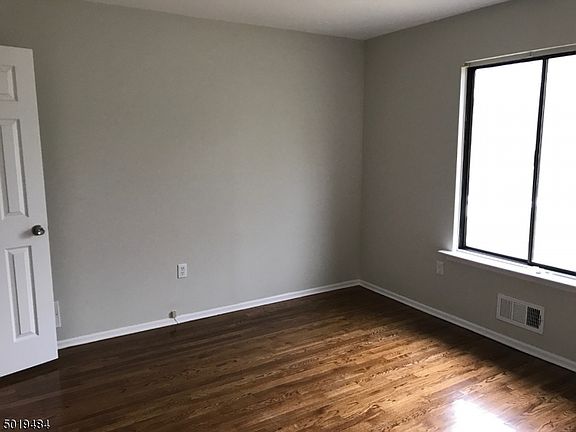 5th image of 38 Park St #26A-A