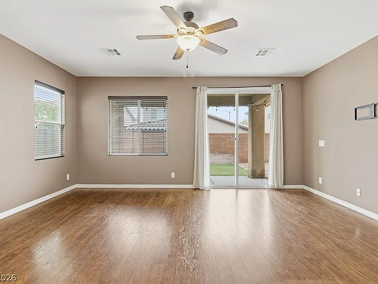 10441 Mount Washington Ave — Photo 9