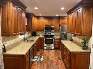 5 Zilber Ct, Hampton, VA 23669