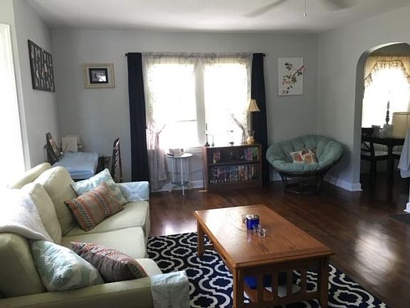 4th image of 2225 Fauver Ave