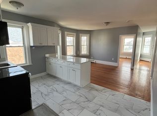 67 Wallace St #3, Providence, RI 02909