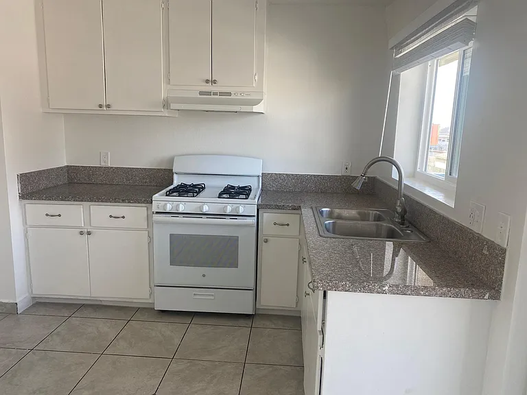 11730 Runnymede St #102 — Photo 1