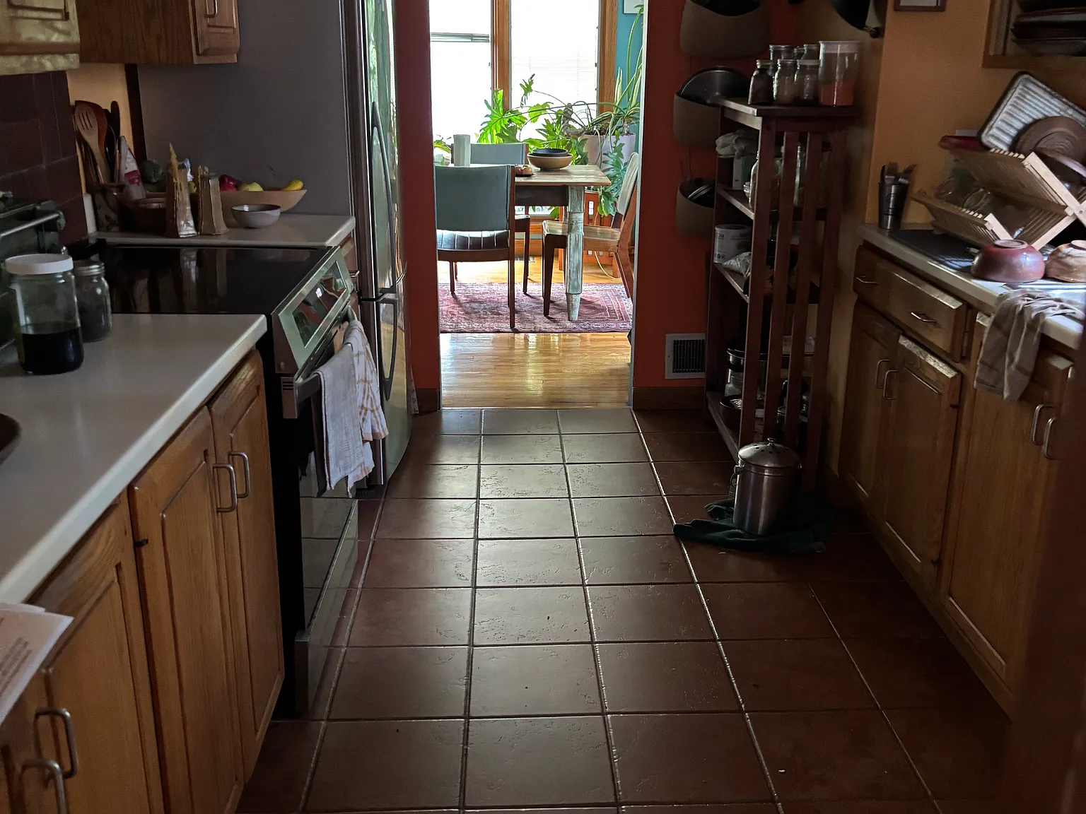 2 bed, 1.5 bath, 1498 sqft, $1,200 — Photo 2