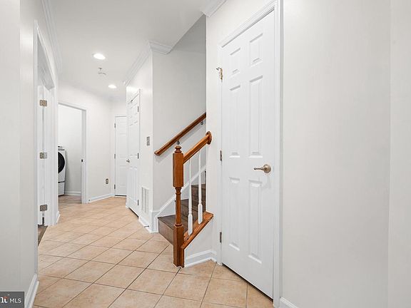 5th image of 6232 Walbridge St