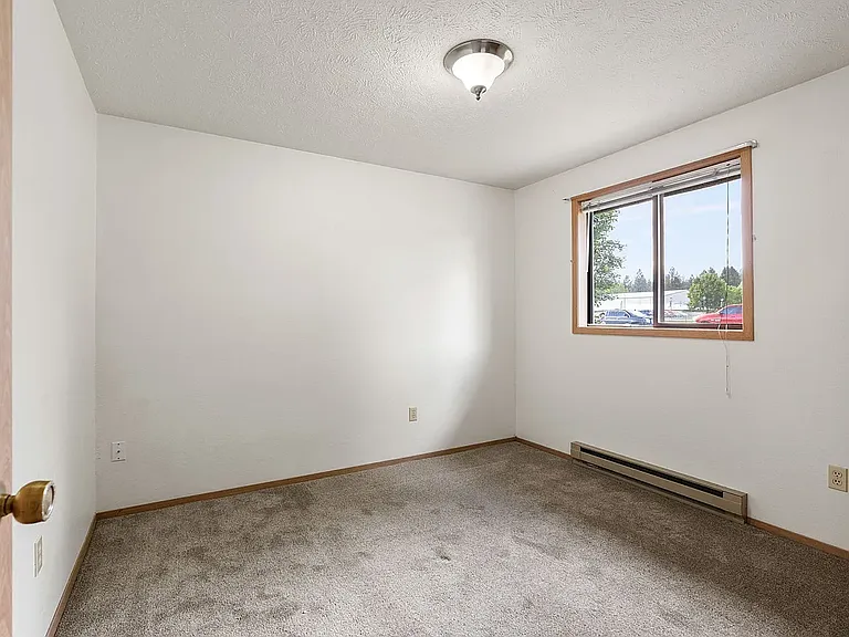 11706 E 24th Ave — Photo 15