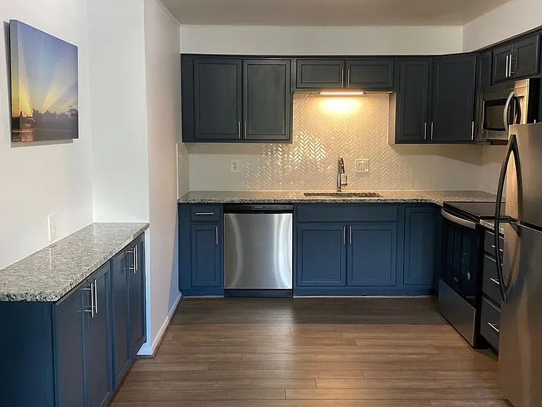 1109 Derby Rd — Photo 3