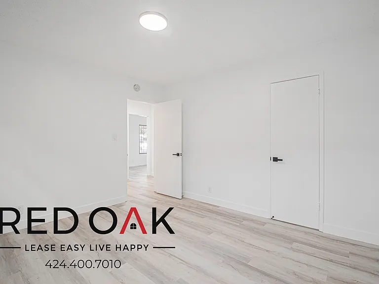 6501 Cherry Ave #8 — Photo 14