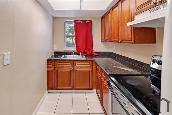 2231 NW 59th Way — Photo 8