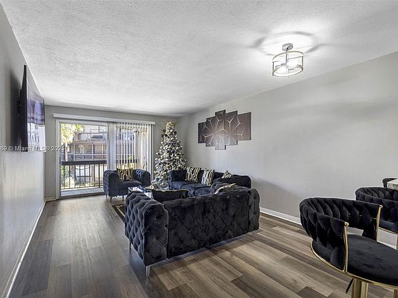 3rd image of 6310 Newtown Cir APT B3