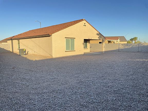 4th image of 773 S Silvercreek Ln