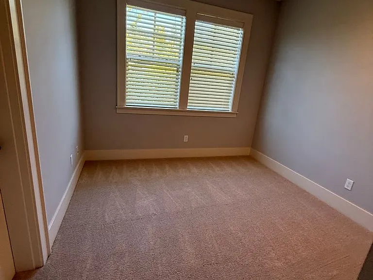 10108 SW Morrison St #10108 — Photo 36