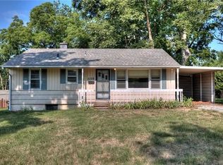 5328 N Michigan Ave, Kansas City, MO 64118