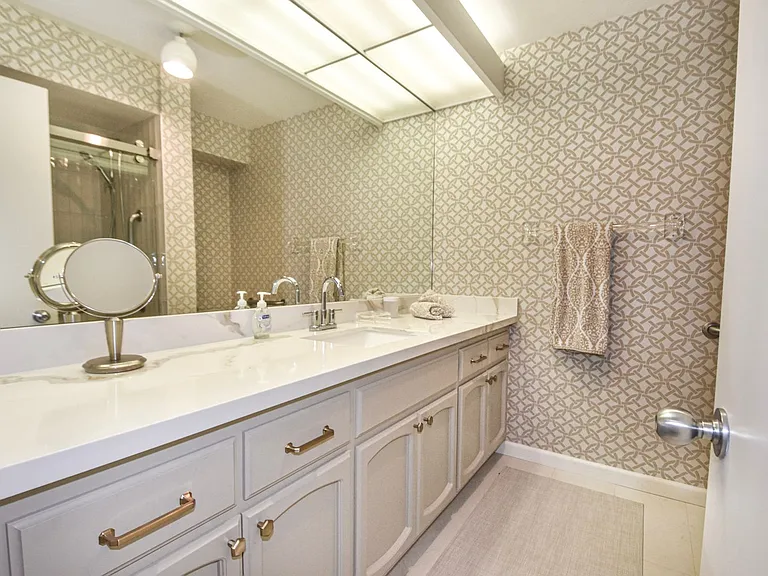 1750 Avenida Del Mundo Unit #804 — Photo 14