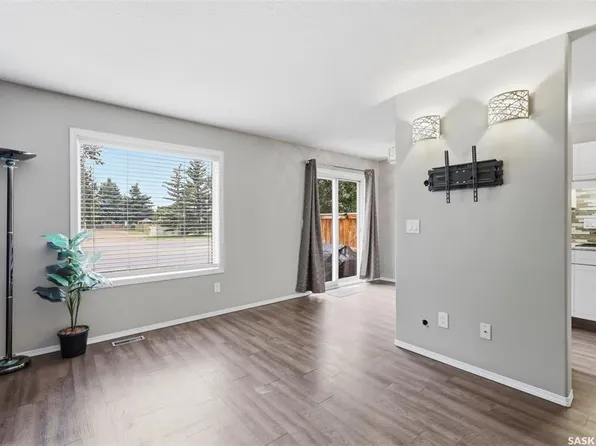 UNIT 8-103 Berini DRIVE, Saskatoon, SK S7N 4N2