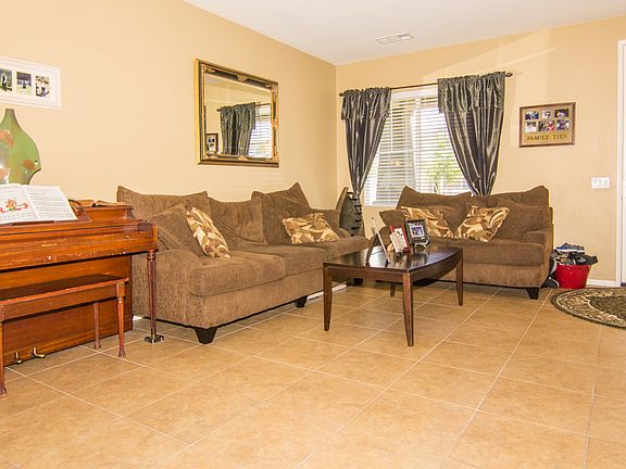 4th image of 28545 Authurium Way