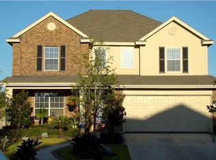 18526 S Raven Shore Dr, Cypress, TX 77433