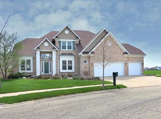 3095 Wild Meadow Ln, Aurora, IL 60504