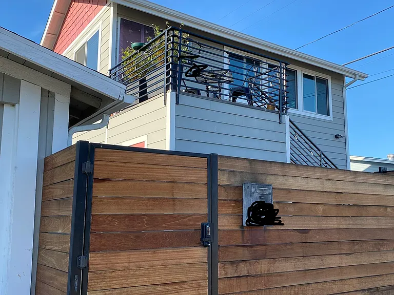 4803 Mansfield St — Photo 11