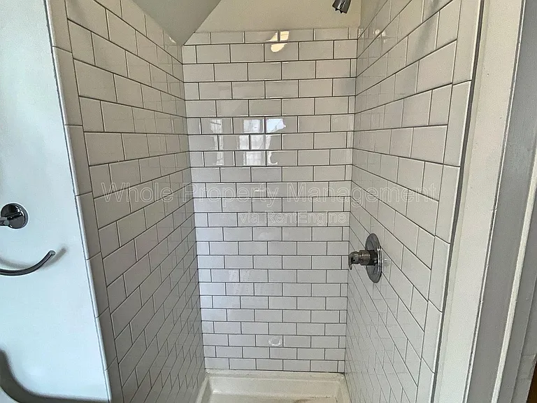 715 Elati St — Photo 21