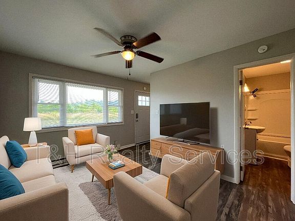 4th image of 2924 S County Road 1050 E Unit 8