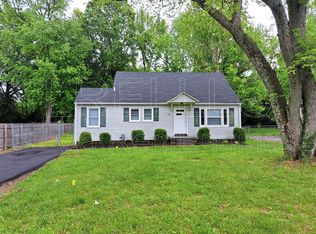 5413 Distler Ln, Louisville, KY 40258