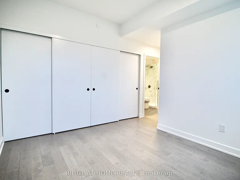560 Rideau St #1006 — Photo 13