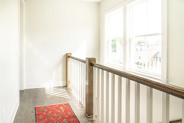 509 E Rosedale Ave — Photo 21