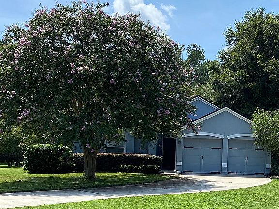 2nd image of 2500 Herrick Cir