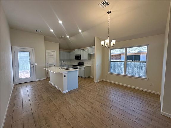 5th image of 9232 SW 47th St