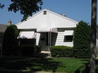4618 N 69th St, Milwaukee, WI 53218