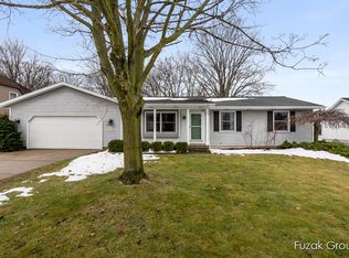 6887 Eric Ave, Jenison, MI 49428
