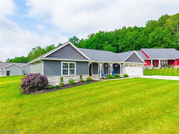 5th image of 131 Sarah Ln