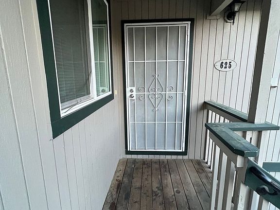 5th image of 625 Chadwick Ln #0