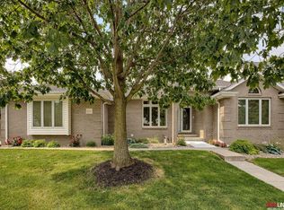 6833 Forest Lake Blvd, Lincoln, NE 68516