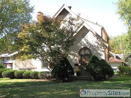 1st image of 7244 Summit St