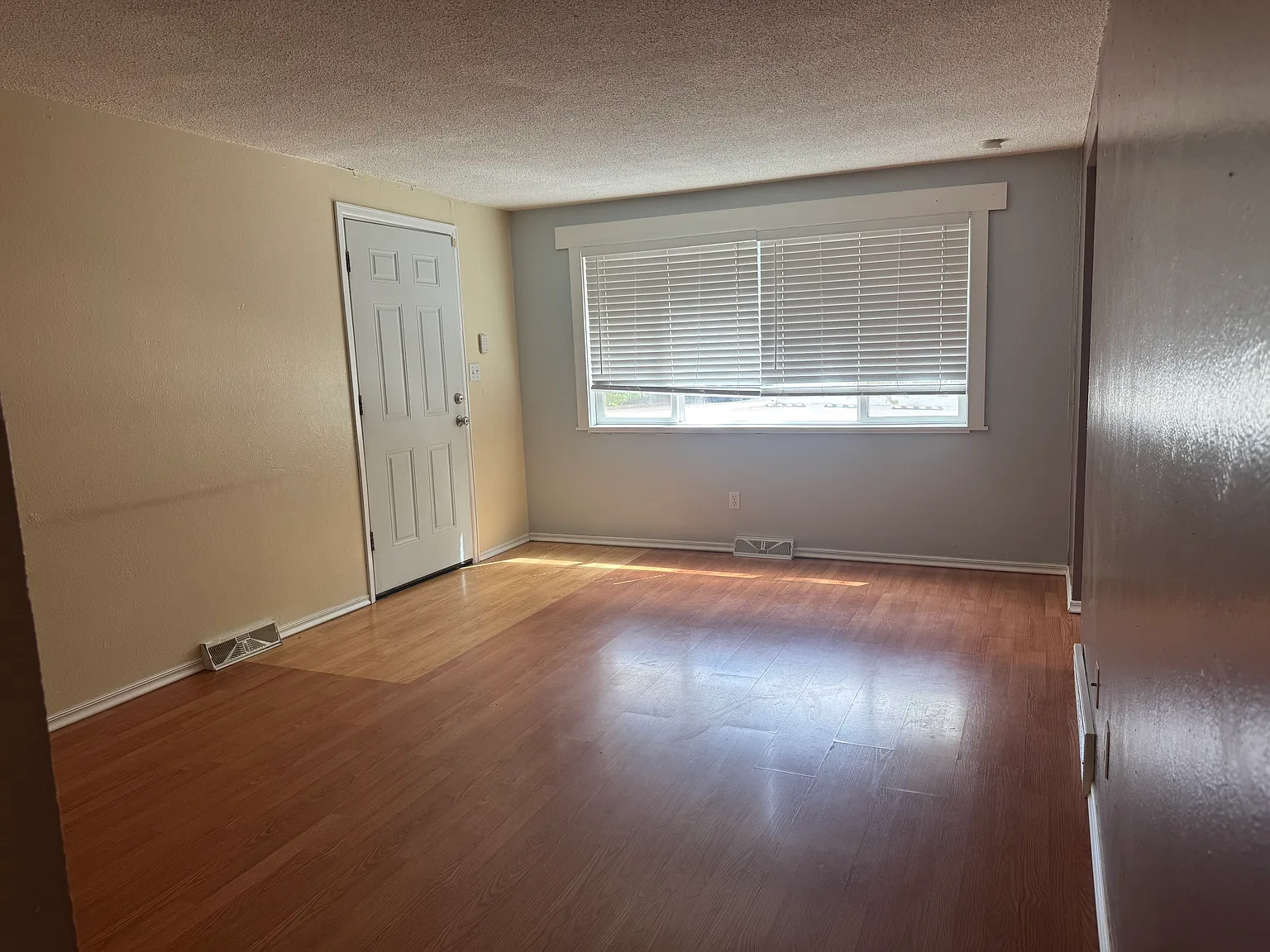 2 bed, $1,800 — Photo 2