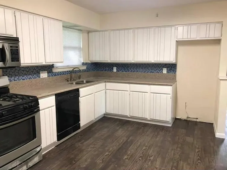 3424 Antilles Dr — Photo 4