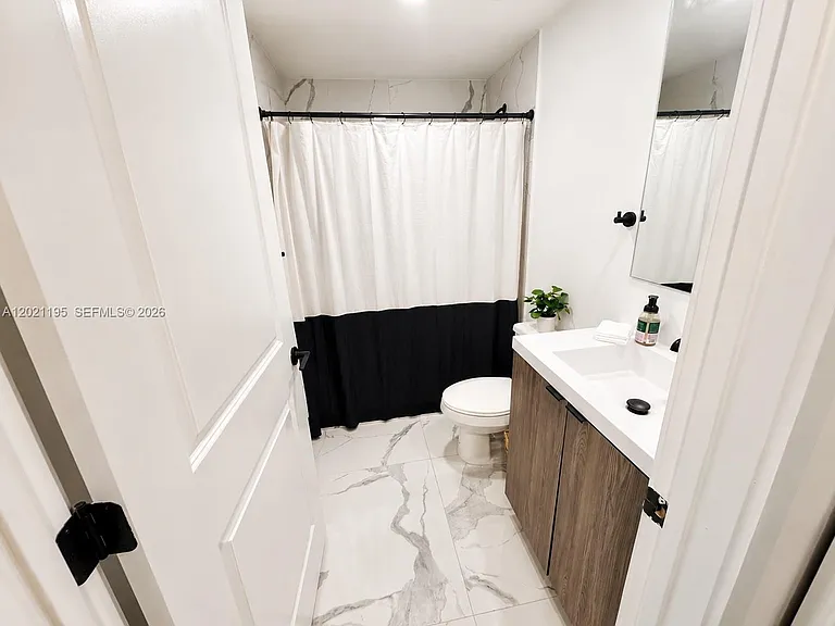 1312 NW 3rd St — Photo 8