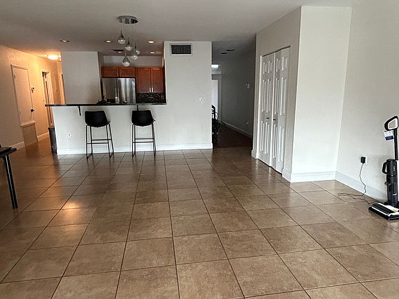 5th image of 15209 Loch Isle Dr W