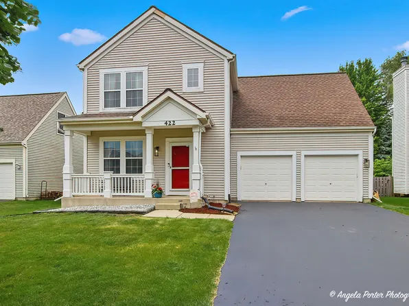422 W Savoy Dr, Round Lake, IL 60073