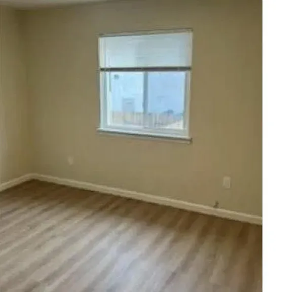 3520 Y St #1 — Photo 7