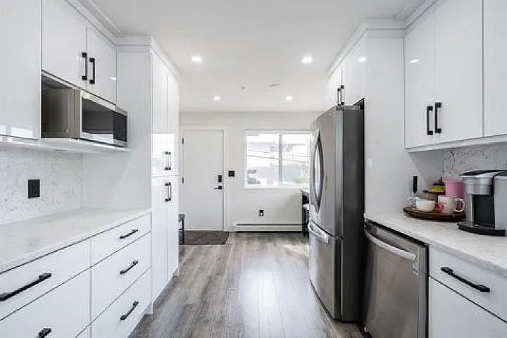 3177 Rupert St #A — Photo 19