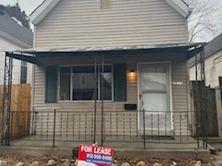 2513 W Illinois St — Photo 1