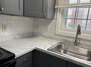 Townhouse Road Apartments, Manchester, NH 03103