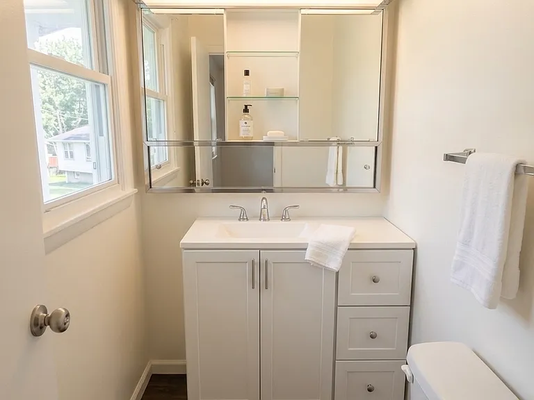 10 Imperial Dr — Photo 14